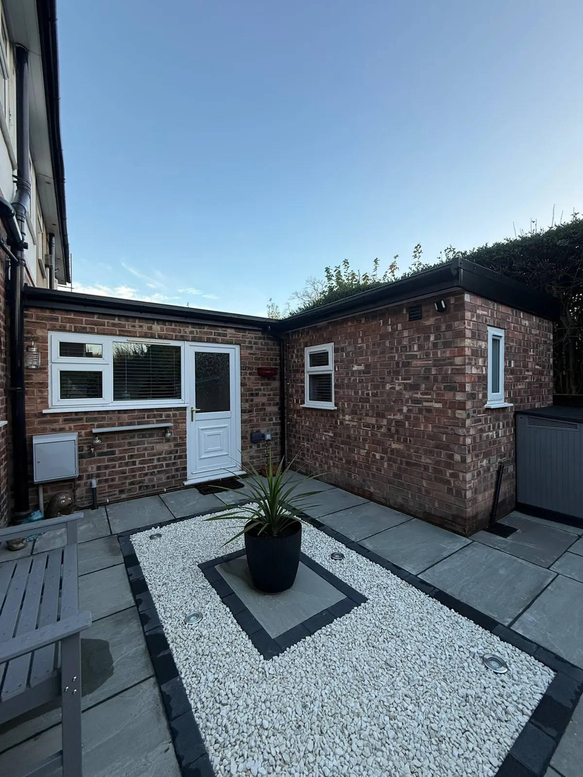 Outdoor & landscaping
